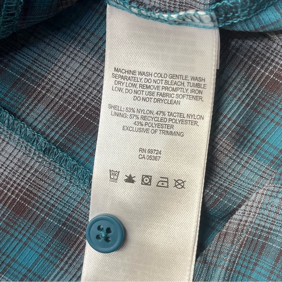 Columbia Omni-Shield Long Sleeve Button Down Shirt - Picture 6 of 9